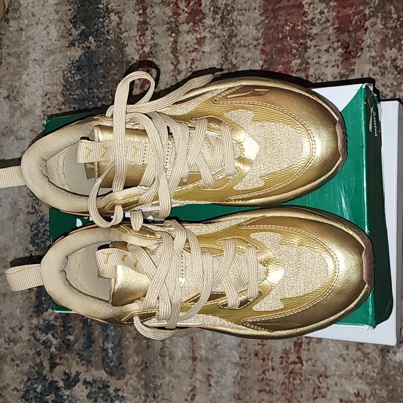 Puma RS-Curve "Gold" Women's Shoe - Picture 4 of 6